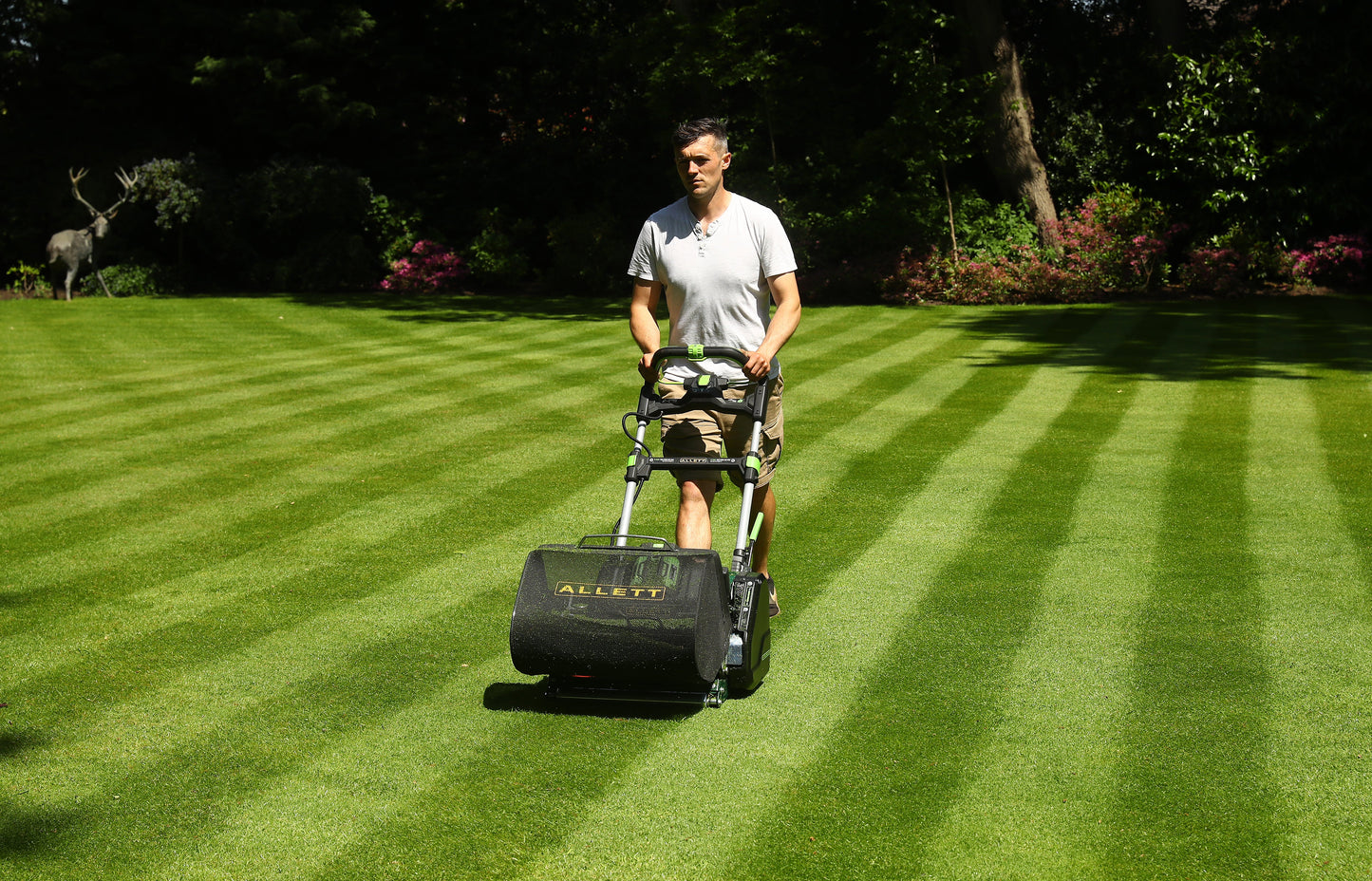 Allett Stirling 43 (17'') Battery Cylinder Mower