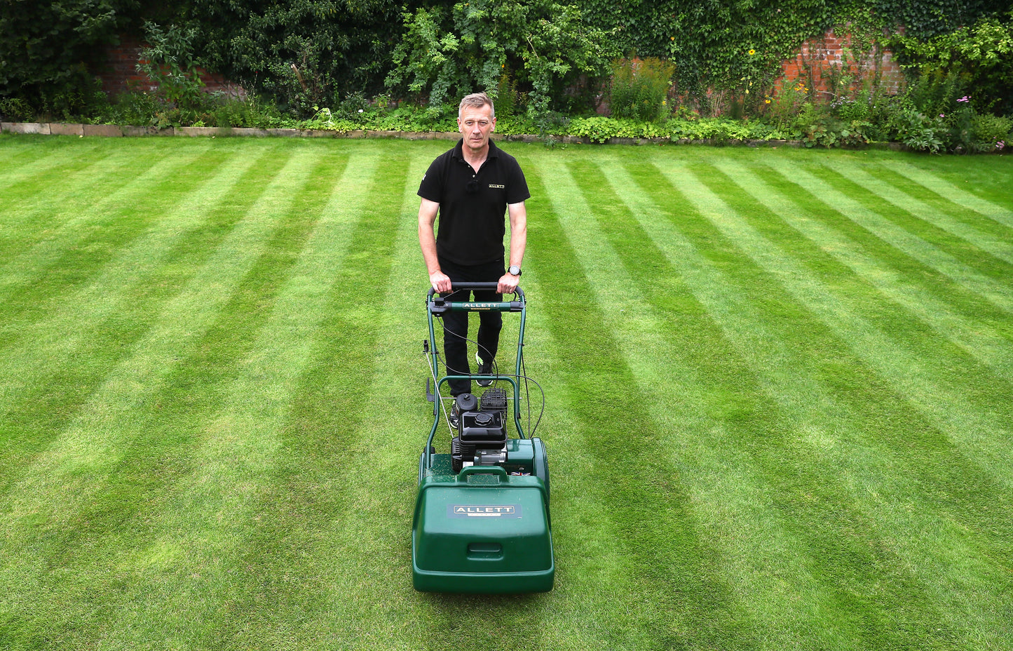 Allett Kensington 17 Petrol Cylinder Mower